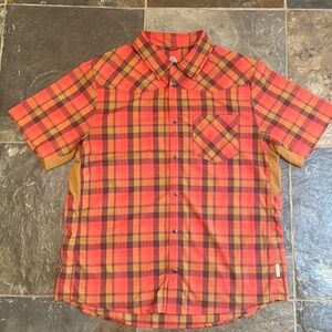 Used Club Ride Apparel mountain biking shirt. Drk snaps, Polyester / Spandex